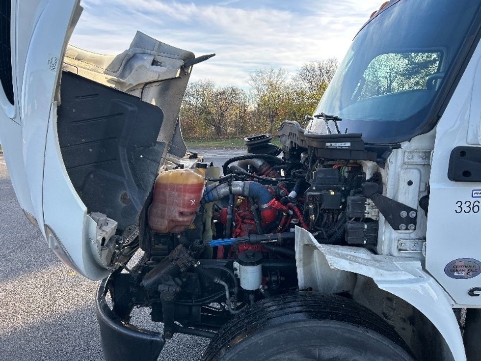 Refrigerated Truck-Light and Medium Duty Trucks-International-2020-MV607-Rochester-NY-152,041\n\t\tmiles-$ 50,500 - Image 24