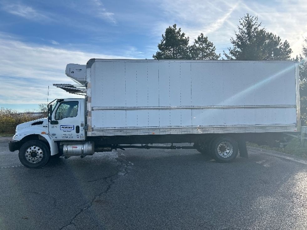 Refrigerated Truck-Light and Medium Duty Trucks-International-2020-MV607-Rochester-NY-152,041\n\t\tmiles-$ 50,500 - Image 4