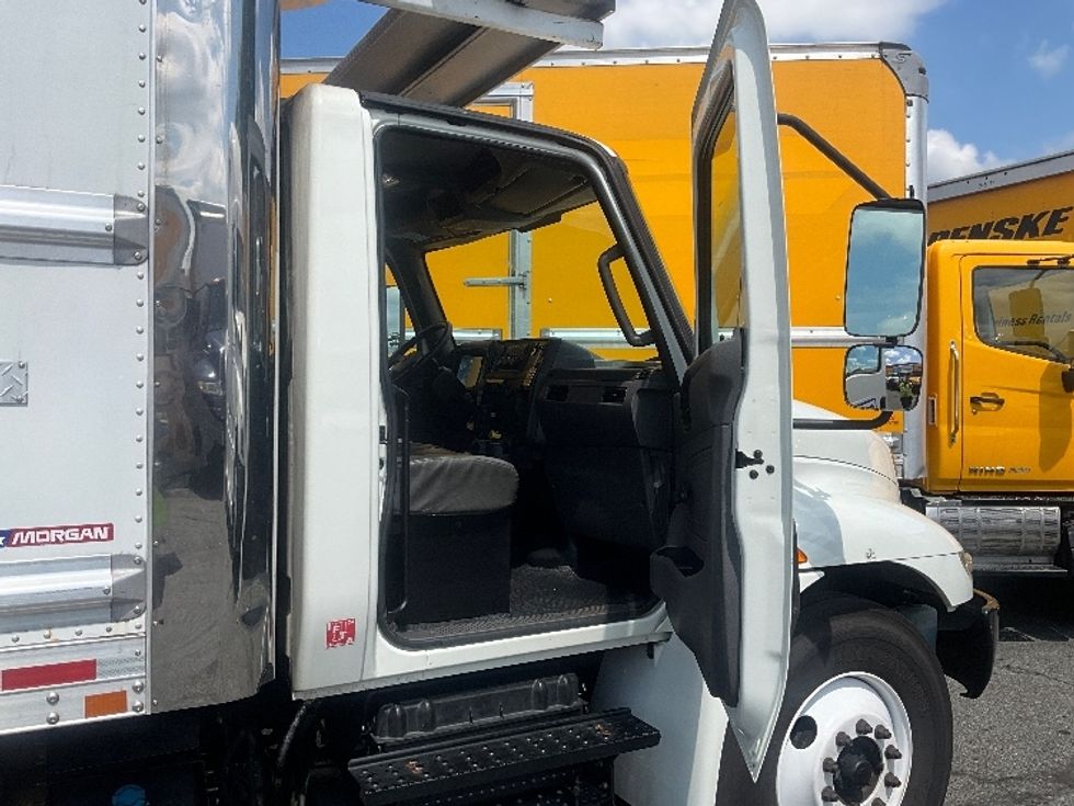 Refrigerated Truck-Light and Medium Duty Trucks-International-2020-MV607-Rockville-MD-164,978\n\t\tmiles-$ 55,000 - Image 20