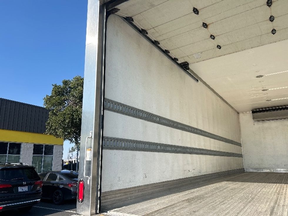 Refrigerated Truck-Light and Medium Duty Trucks-International-2020-MV607-Sacramento-CA-225,904\n\t\tmiles-$ 50,250 - Image 11