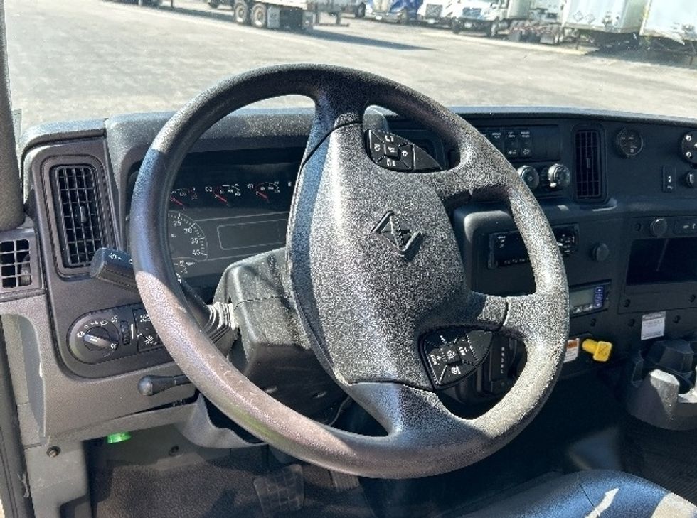 Refrigerated Truck-Light and Medium Duty Trucks-International-2020-MV607-Salem-VA-286,994\n\t\tmiles-$ 38,000 - Image 16