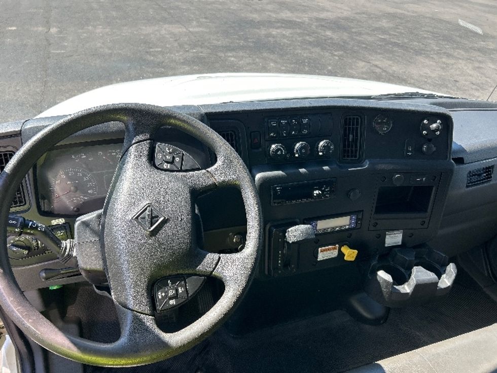 Refrigerated Truck-Light and Medium Duty Trucks-International-2020-MV607-Salem-VA-286,994\n\t\tmiles-$ 38,000 - Image 17