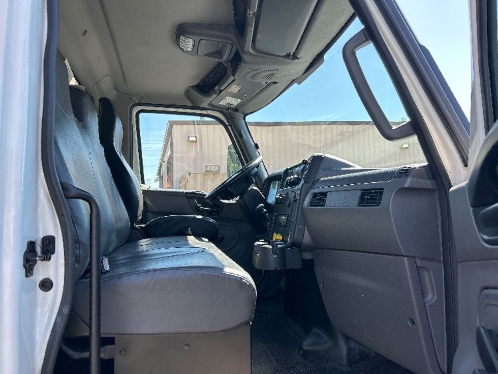 Refrigerated Truck-Light and Medium Duty Trucks-International-2020-MV607-Salem-VA-286,994\n\t\tmiles-$ 38,000 - Image 19