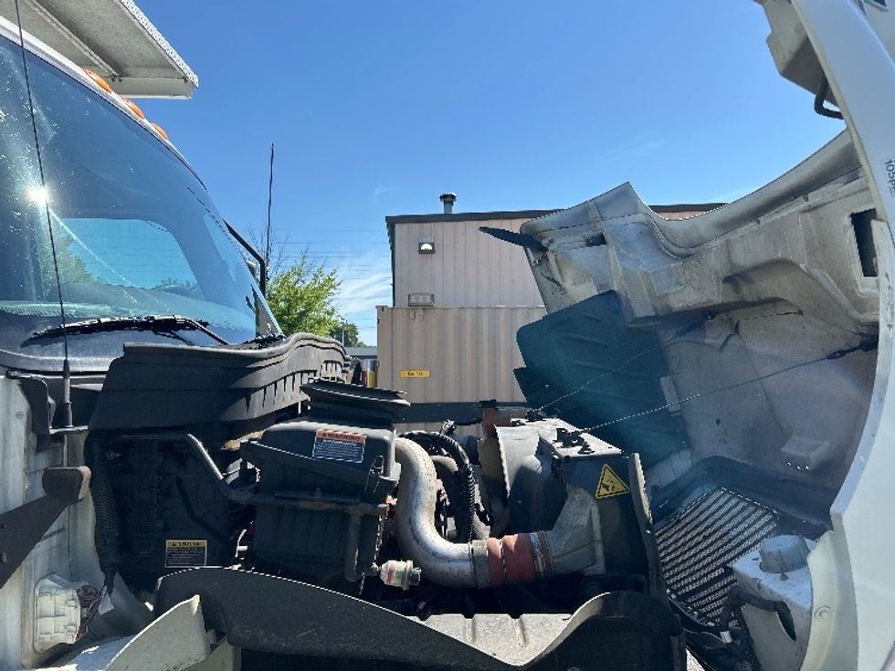 Refrigerated Truck-Light and Medium Duty Trucks-International-2020-MV607-Salem-VA-286,994\n\t\tmiles-$ 38,000 - Image 21