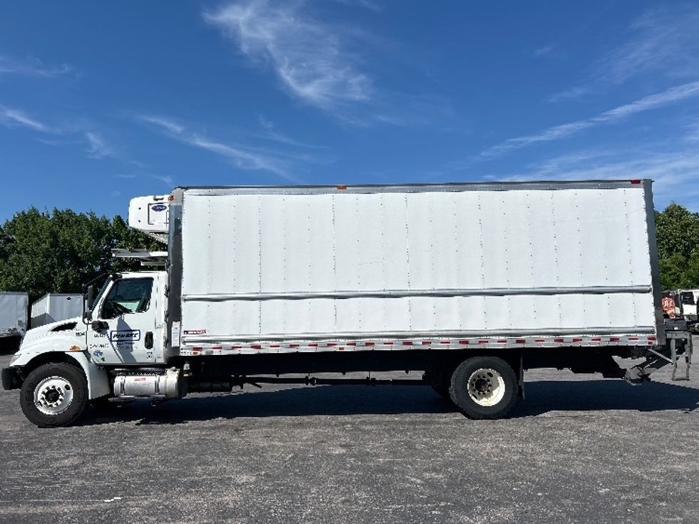 Refrigerated Truck-Light and Medium Duty Trucks-International-2020-MV607-Salem-VA-286,994\n\t\tmiles-$ 38,000 - Image 4