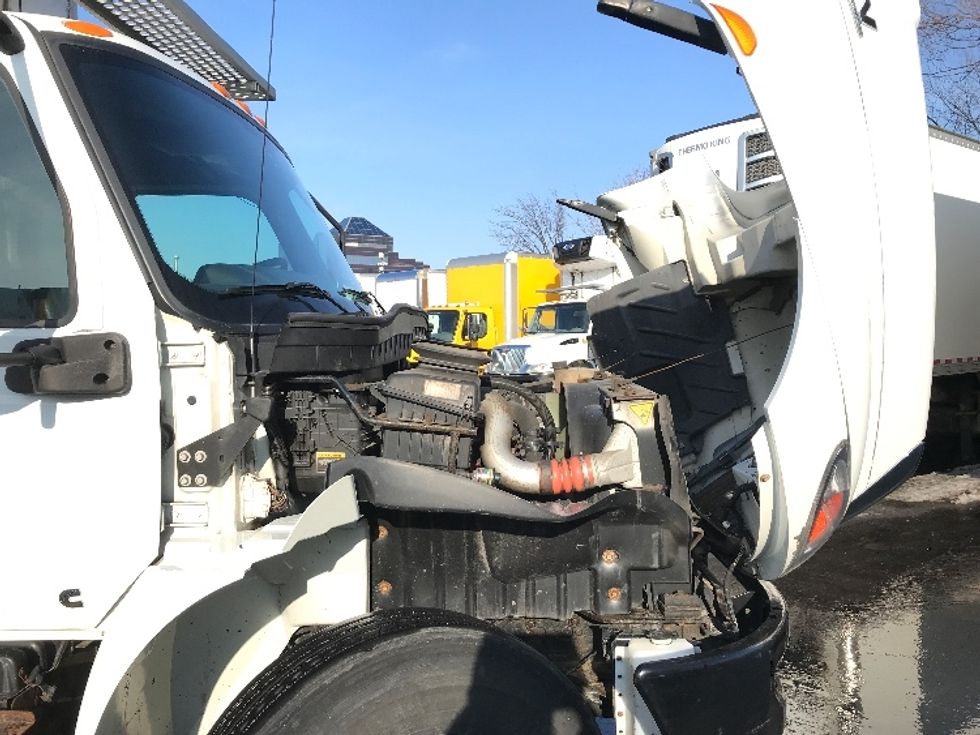 Refrigerated Truck-Light and Medium Duty Trucks-International-2020-MV607-Scarborough-ON-214,153\n\t\tkm-$ 72,250 - Image 23