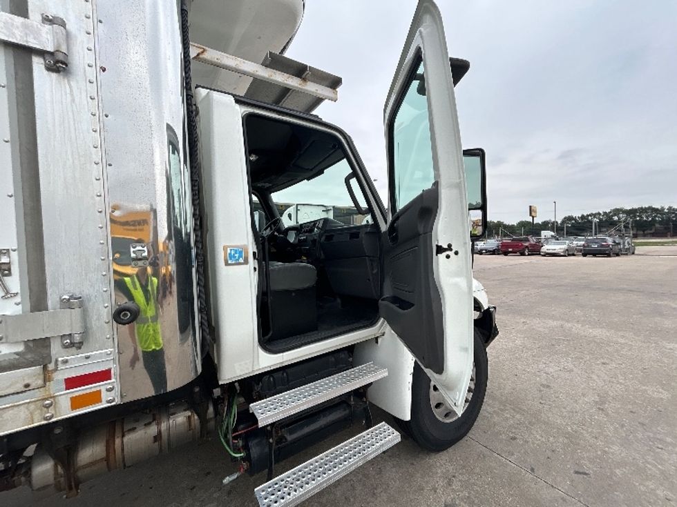 Refrigerated Truck-Light and Medium Duty Trucks-International-2020-MV607-Selma-TX-92,060\n\t\tmiles-$ 55,250 - Image 20