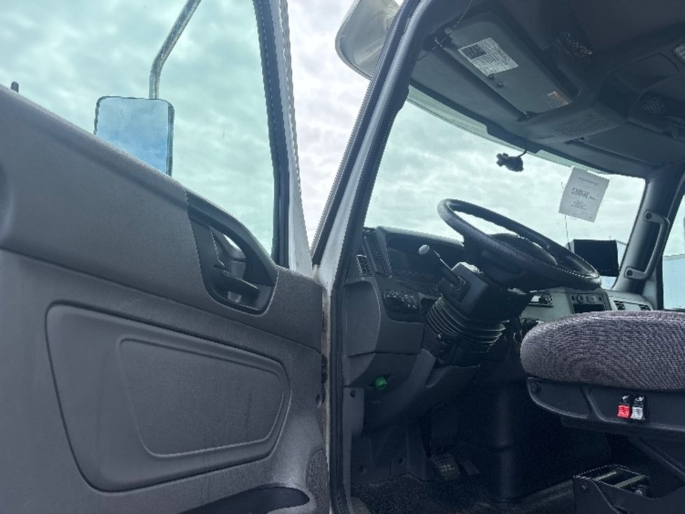 Refrigerated Truck-Light and Medium Duty Trucks-International-2020-MV607-South Plainfield-NJ-170,120\n\t\tmiles-$ 50,000 - Image 15