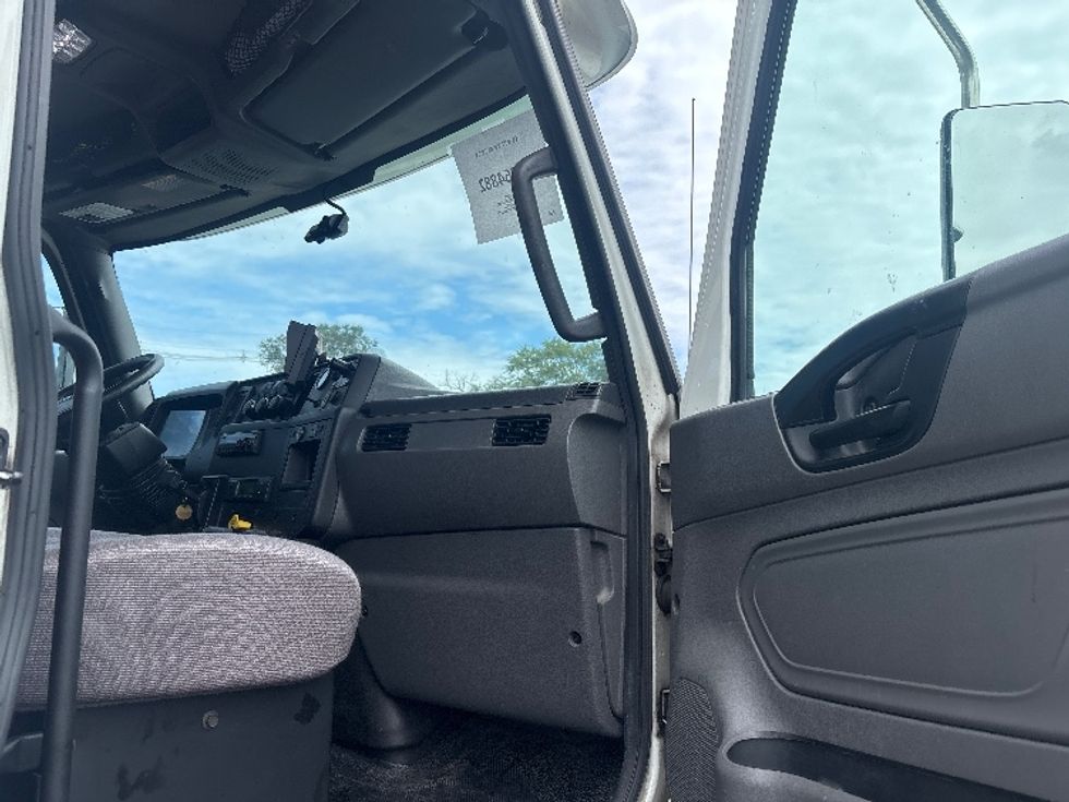 Refrigerated Truck-Light and Medium Duty Trucks-International-2020-MV607-South Plainfield-NJ-170,120\n\t\tmiles-$ 50,000 - Image 19