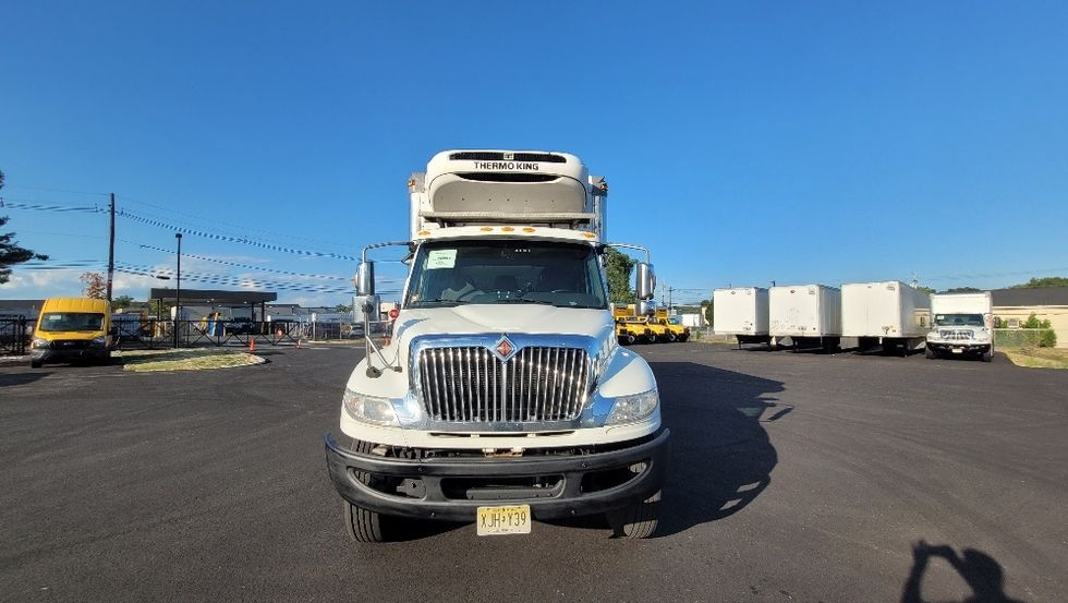 Refrigerated Truck-Light and Medium Duty Trucks-International-2020-MV607-South Plainfield-NJ-202,183\n\t\tmiles-$ 44,000 - Image 2