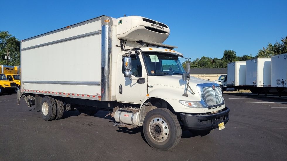 Refrigerated Truck-Light and Medium Duty Trucks-International-2020-MV607-South Plainfield-NJ-202,183\n\t\tmiles-$ 44,000 - Image 1