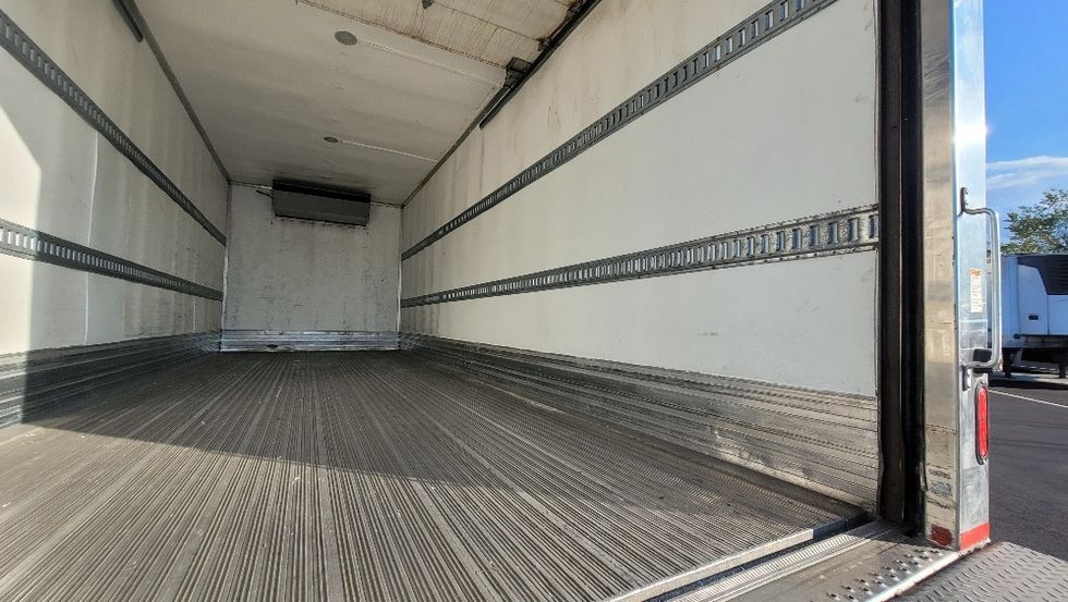 Refrigerated Truck-Light and Medium Duty Trucks-International-2020-MV607-South Plainfield-NJ-202,183\n\t\tmiles-$ 44,000 - Image 12
