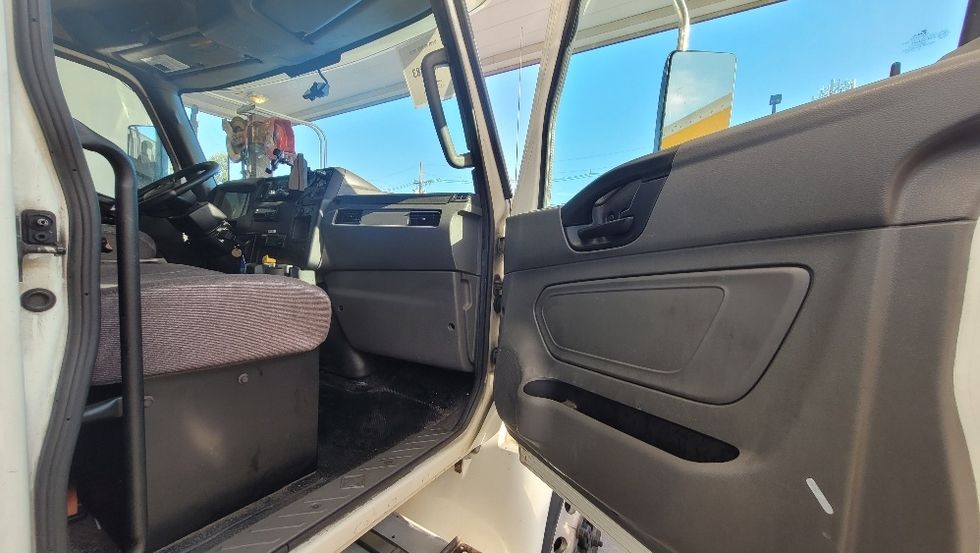 Refrigerated Truck-Light and Medium Duty Trucks-International-2020-MV607-South Plainfield-NJ-202,183\n\t\tmiles-$ 44,000 - Image 20