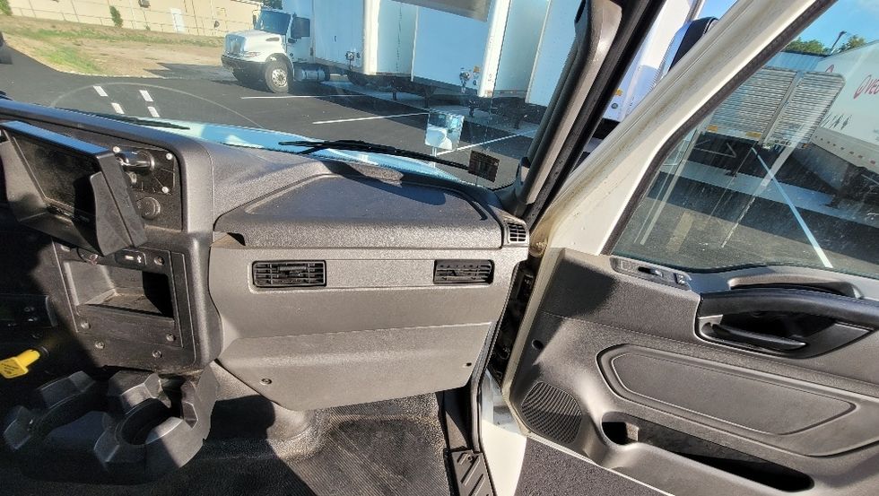 Refrigerated Truck-Light and Medium Duty Trucks-International-2020-MV607-South Plainfield-NJ-202,183\n\t\tmiles-$ 44,000 - Image 21