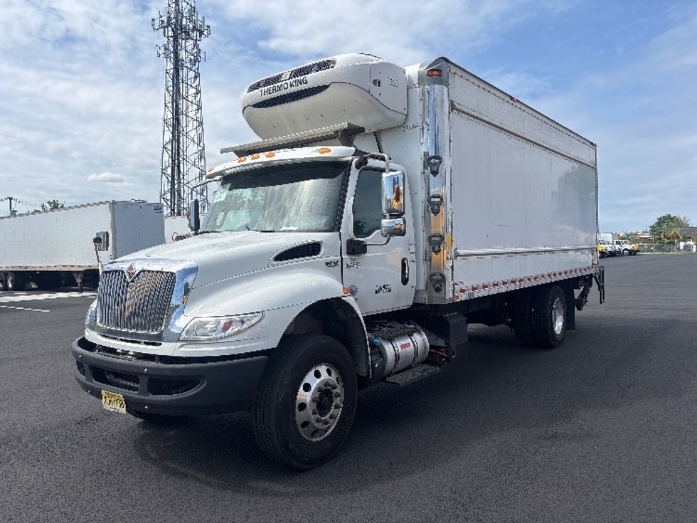 Refrigerated Truck-Light and Medium Duty Trucks-International-2020-MV607-South Plainfield-NJ-230,000\n\t\tmiles-$ 27,750 - Image 3
