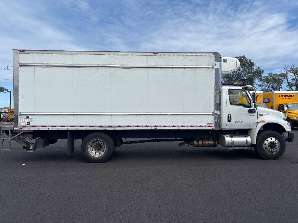 Refrigerated Truck-Light and Medium Duty Trucks-International-2020-MV607-South Plainfield-NJ-230,000\n\t\tmiles-$ 27,750 - Image 14