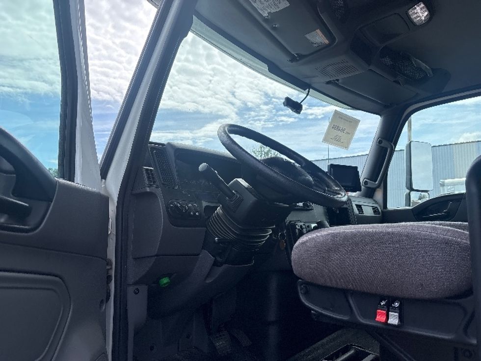 Refrigerated Truck-Light and Medium Duty Trucks-International-2020-MV607-South Plainfield-NJ-230,000\n\t\tmiles-$ 27,750 - Image 15