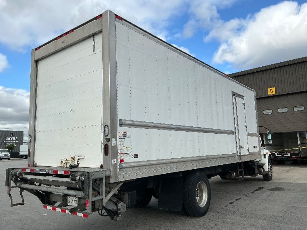 Refrigerated Truck-Light and Medium Duty Trucks-International-2020-MV607-Stoney Creek-ON-176,131\n\t\tkm-$ 71,000 - Image 13