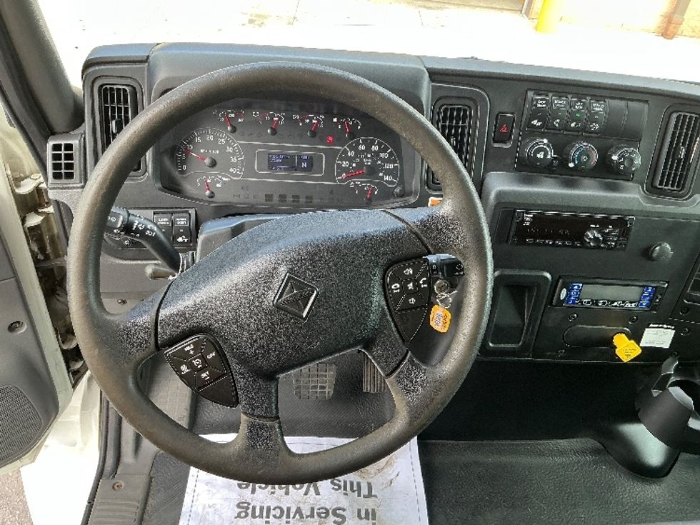 Refrigerated Truck-Light and Medium Duty Trucks-International-2020-MV607-Stoney Creek-ON-176,131\n\t\tkm-$ 71,000 - Image 18