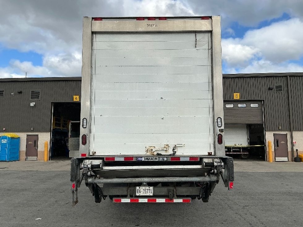 Refrigerated Truck-Light and Medium Duty Trucks-International-2020-MV607-Stoney Creek-ON-176,131\n\t\tkm-$ 71,000 - Image 7