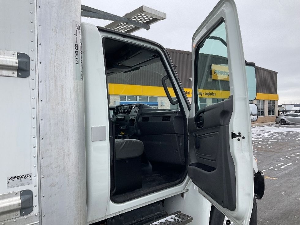 Refrigerated Truck-Light and Medium Duty Trucks-International-2020-MV607-Stoney Creek-ON-253,540\n\t\tkm-$ 67,000 - Image 20