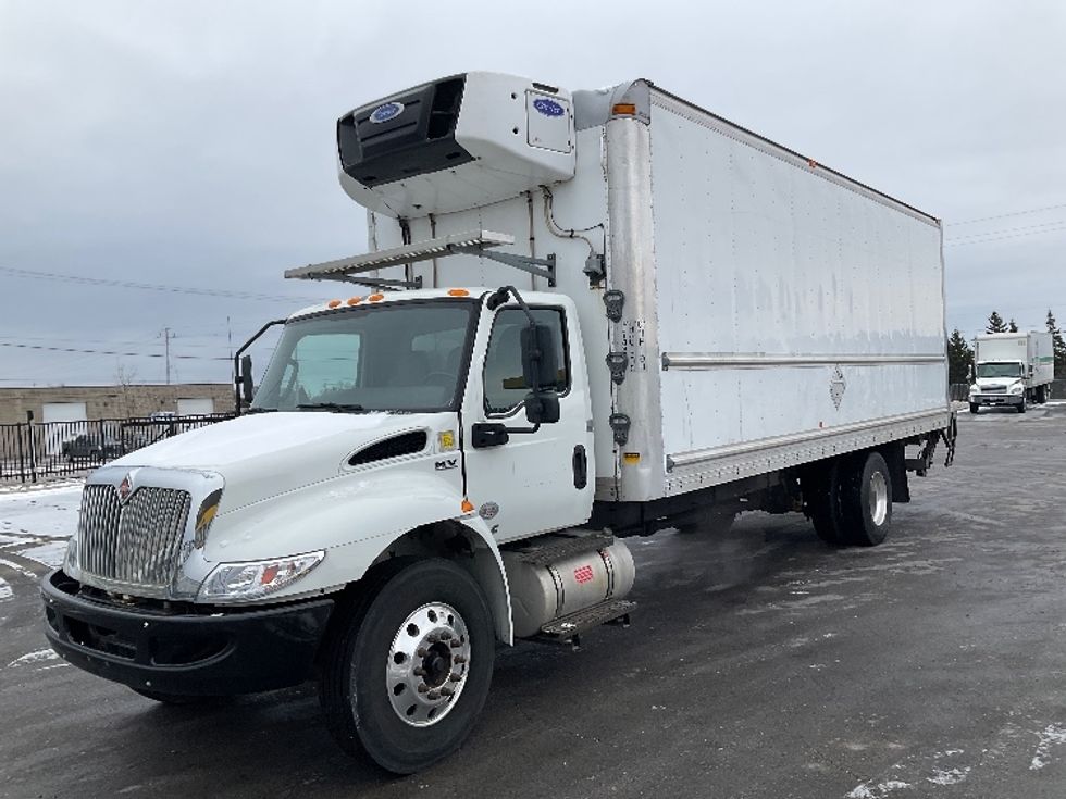 Refrigerated Truck-Light and Medium Duty Trucks-International-2020-MV607-Stoney Creek-ON-253,540\n\t\tkm-$ 67,000 - Image 3