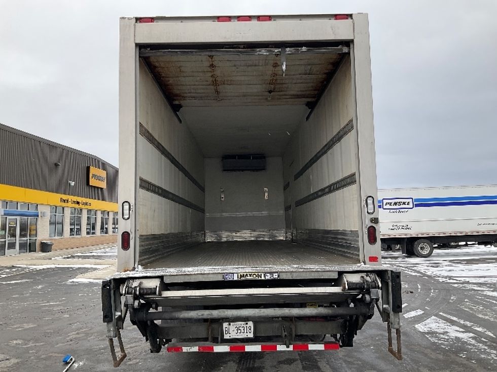 Refrigerated Truck-Light and Medium Duty Trucks-International-2020-MV607-Stoney Creek-ON-253,540\n\t\tkm-$ 67,000 - Image 8