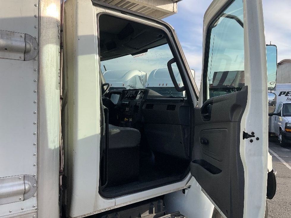 Refrigerated Truck-Light and Medium Duty Trucks-International-2020-MV607-Tacoma-WA-114,109\n\t\tmiles-$ 61,250 - Image 20
