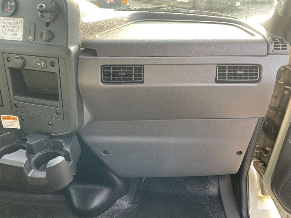 Refrigerated Truck-Light and Medium Duty Trucks-International-2020-MV607-Tacoma-WA-114,109\n\t\tmiles-$ 61,250 - Image 21