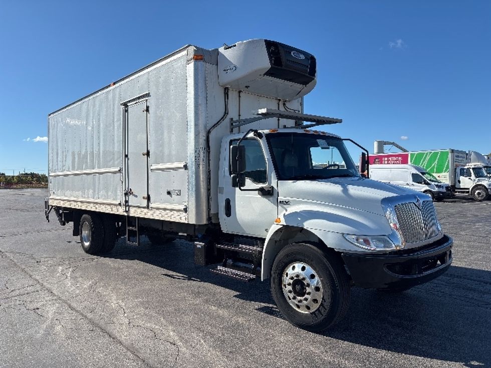 Refrigerated Truck-Light and Medium Duty Trucks-International-2020-MV607-Toronto-ON-275,200\n\t\tkm-$ 60,000 - Image 1