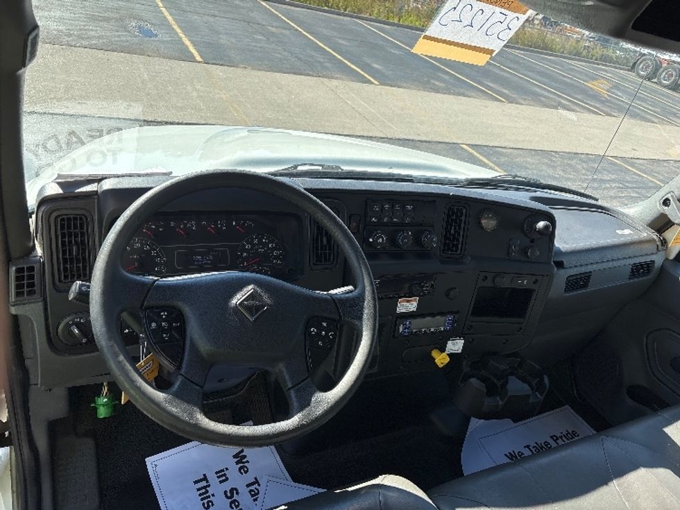 Refrigerated Truck-Light and Medium Duty Trucks-International-2020-MV607-Toronto-ON-275,200\n\t\tkm-$ 60,000 - Image 18