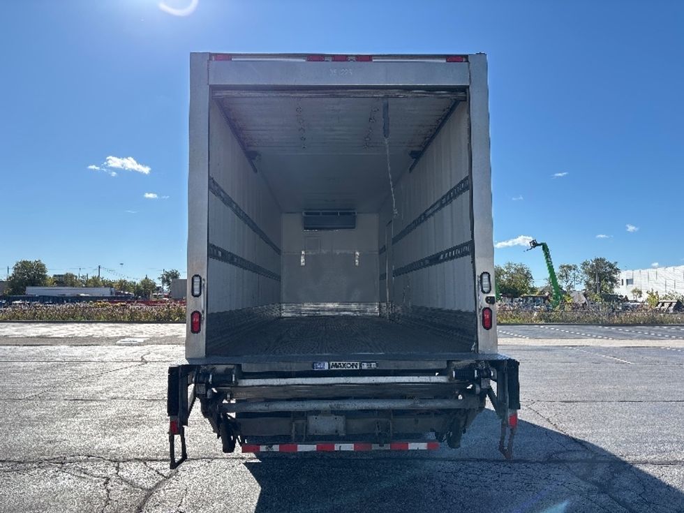Refrigerated Truck-Light and Medium Duty Trucks-International-2020-MV607-Toronto-ON-275,200\n\t\tkm-$ 60,000 - Image 8