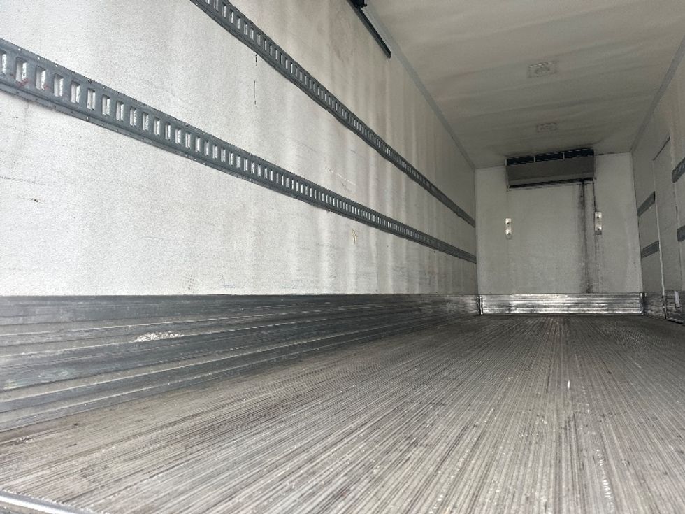 Refrigerated Truck-Light and Medium Duty Trucks-International-2020-MV607-Toronto-ON-353,705\n\t\tkm-$ 58,250 - Image 11