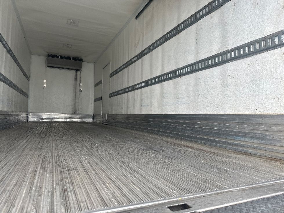 Refrigerated Truck-Light and Medium Duty Trucks-International-2020-MV607-Toronto-ON-353,705\n\t\tkm-$ 58,250 - Image 12