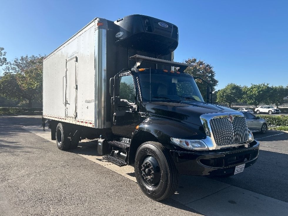 Refrigerated Truck-Light and Medium Duty Trucks-International-2020-MV607-Torrance-CA-129,081\n\t\tmiles-$ 58,500 - Image 1