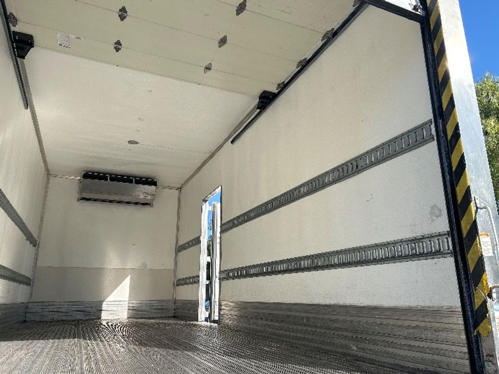Refrigerated Truck-Light and Medium Duty Trucks-International-2020-MV607-Torrance-CA-129,081\n\t\tmiles-$ 58,500 - Image 12