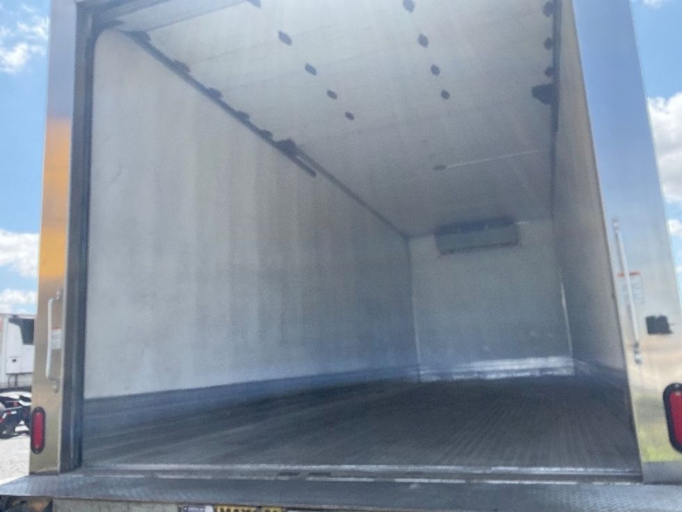 Refrigerated Truck-Light and Medium Duty Trucks-International-2020-MV607-Torrance-CA-142,224\n\t\tmiles-$ 42,500 - Image 11