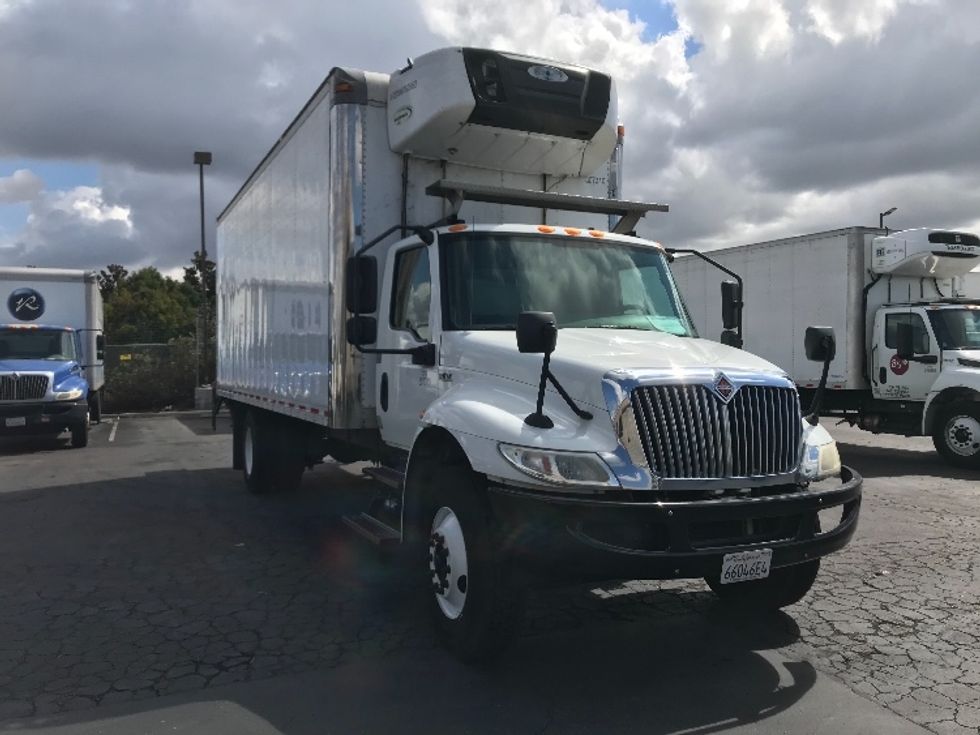 Refrigerated Truck-Light and Medium Duty Trucks-International-2020-MV607-Torrance-CA-158,752\n\t\tmiles-$ 55,250 - Image 1