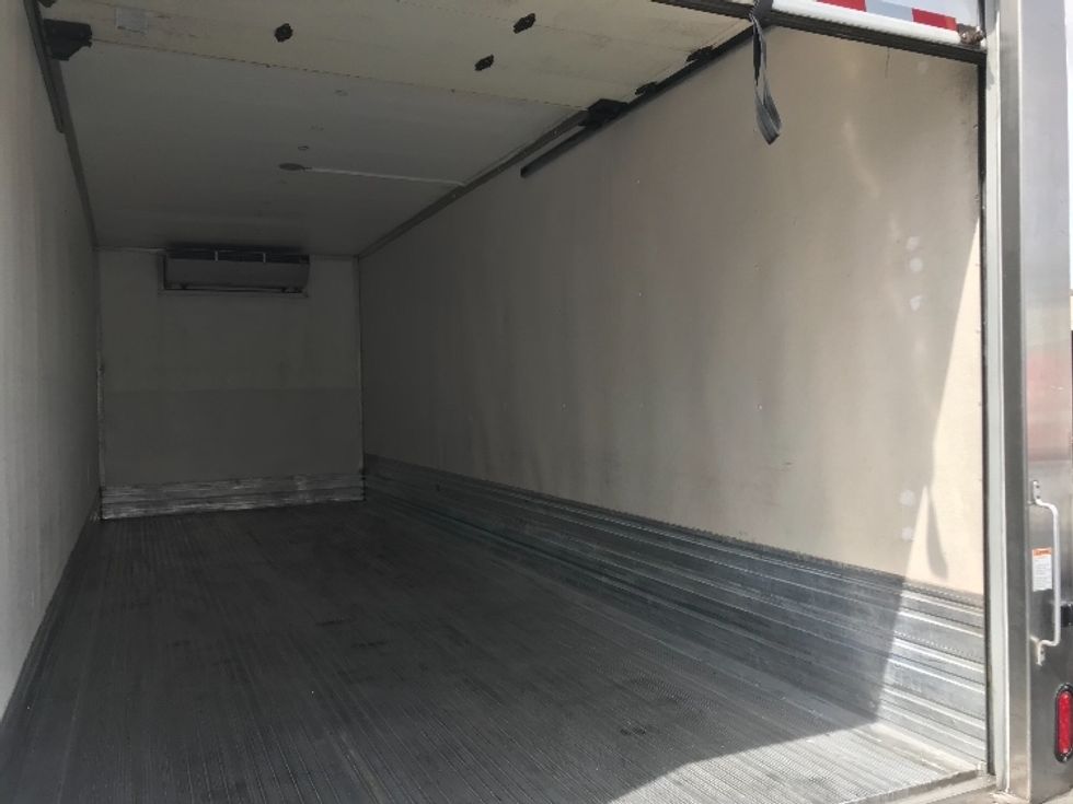 Refrigerated Truck-Light and Medium Duty Trucks-International-2020-MV607-Torrance-CA-158,752\n\t\tmiles-$ 55,250 - Image 12