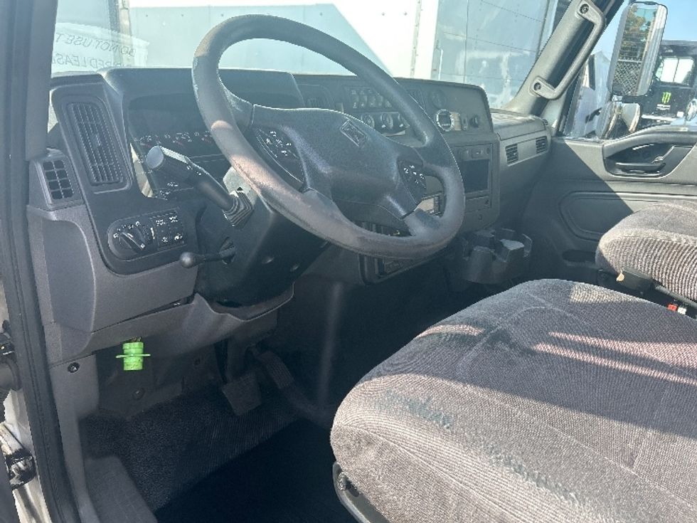 Refrigerated Truck-Light and Medium Duty Trucks-International-2020-MV607-Torrance-CA-158,752\n\t\tmiles-$ 55,250 - Image 17
