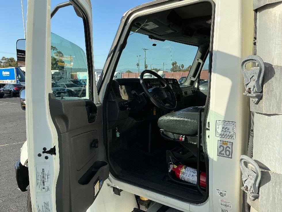 Refrigerated Truck-Light and Medium Duty Trucks-International-2020-MV607-Torrance-CA-167,832\n\t\tmiles-$ 60,500 - Image 16