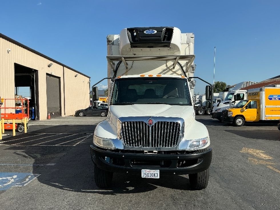 Refrigerated Truck-Light and Medium Duty Trucks-International-2020-MV607-Torrance-CA-167,832\n\t\tmiles-$ 60,500 - Image 2