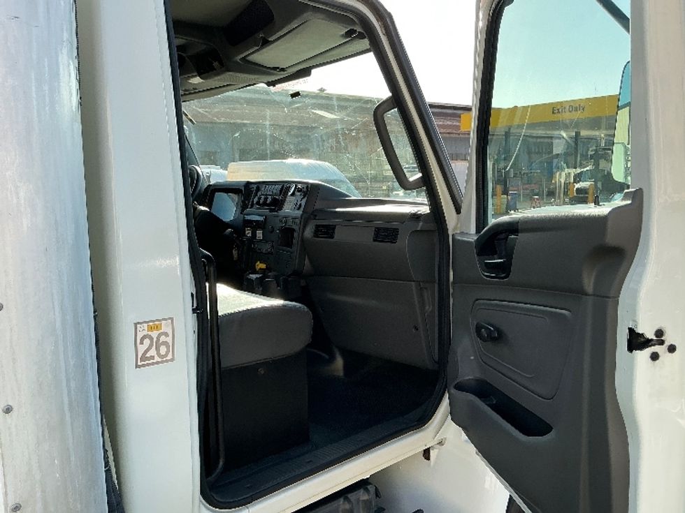 Refrigerated Truck-Light and Medium Duty Trucks-International-2020-MV607-Torrance-CA-167,832\n\t\tmiles-$ 60,500 - Image 20
