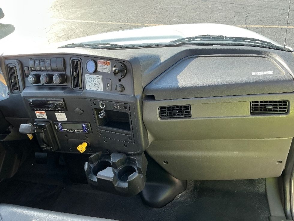Refrigerated Truck-Light and Medium Duty Trucks-International-2020-MV607-Torrance-CA-167,832\n\t\tmiles-$ 60,500 - Image 21