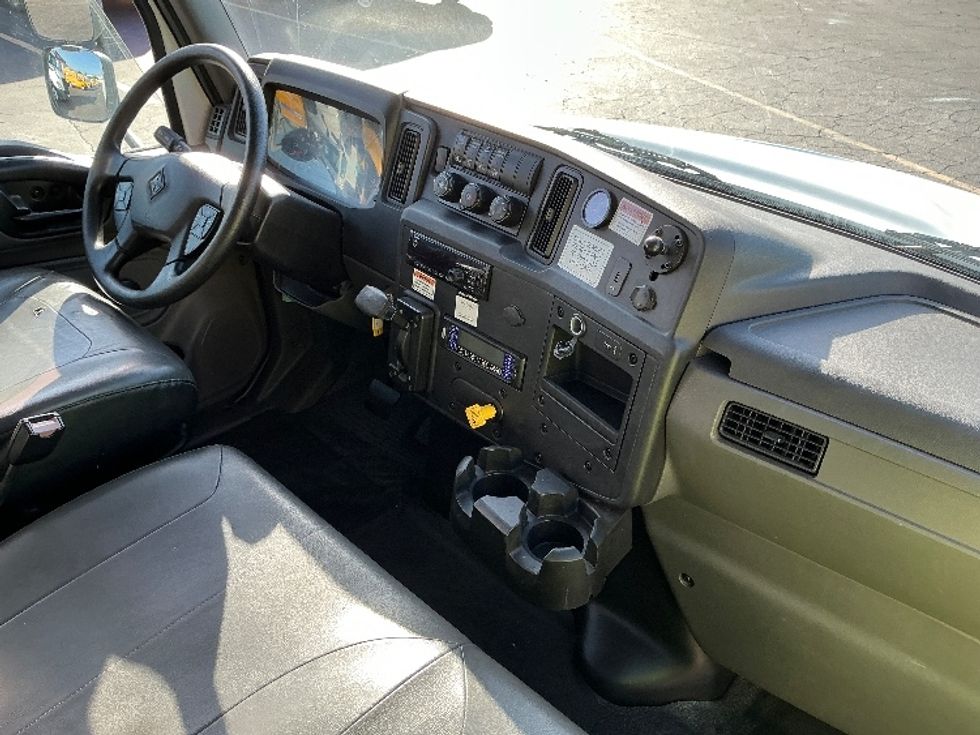 Refrigerated Truck-Light and Medium Duty Trucks-International-2020-MV607-Torrance-CA-167,832\n\t\tmiles-$ 60,500 - Image 22