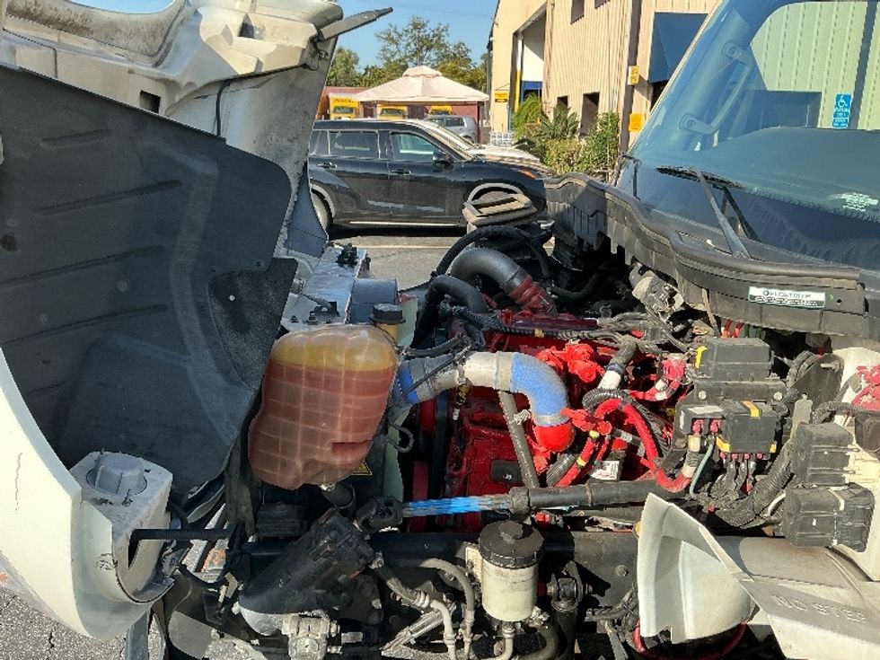 Refrigerated Truck-Light and Medium Duty Trucks-International-2020-MV607-Torrance-CA-167,832\n\t\tmiles-$ 60,500 - Image 24