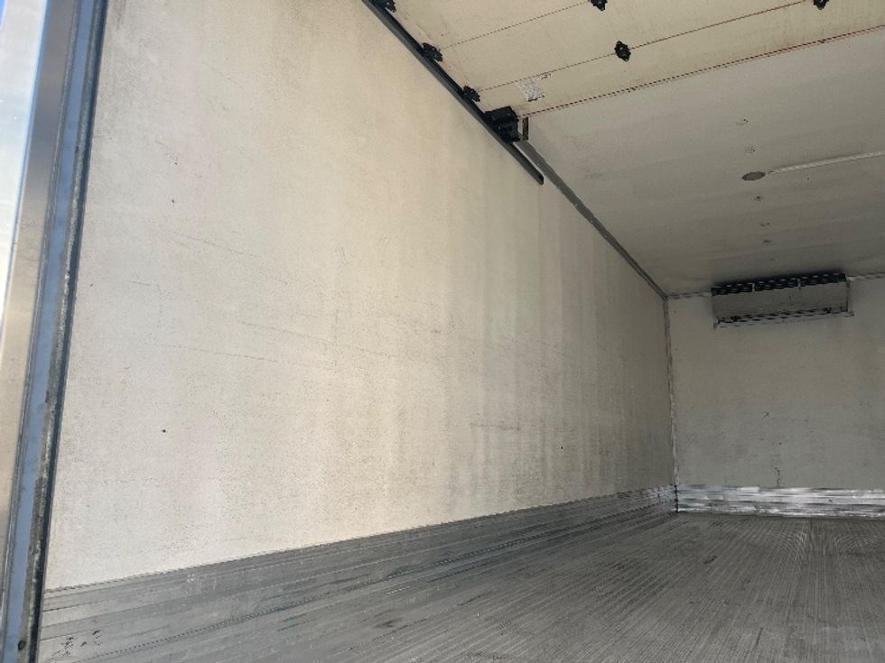 Refrigerated Truck-Light and Medium Duty Trucks-International-2020-MV607-Torrance-CA-168,747\n\t\tmiles-$ 52,500 - Image 11
