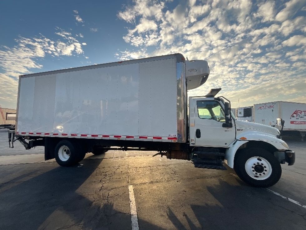 Refrigerated Truck-Light and Medium Duty Trucks-International-2020-MV607-Torrance-CA-168,747\n\t\tmiles-$ 52,500 - Image 15