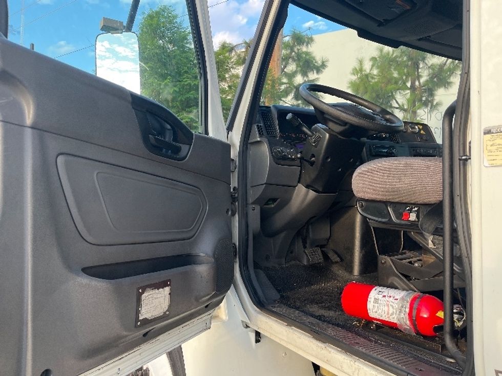 Refrigerated Truck-Light and Medium Duty Trucks-International-2020-MV607-Torrance-CA-168,747\n\t\tmiles-$ 52,500 - Image 16