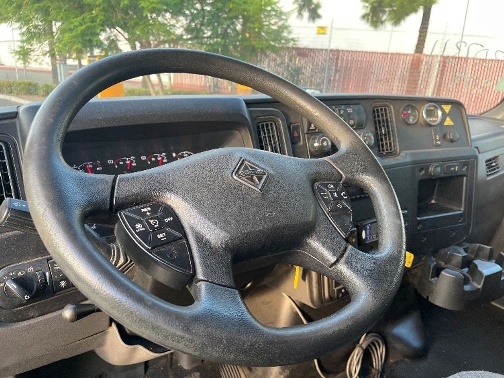 Refrigerated Truck-Light and Medium Duty Trucks-International-2020-MV607-Torrance-CA-168,747\n\t\tmiles-$ 52,500 - Image 17
